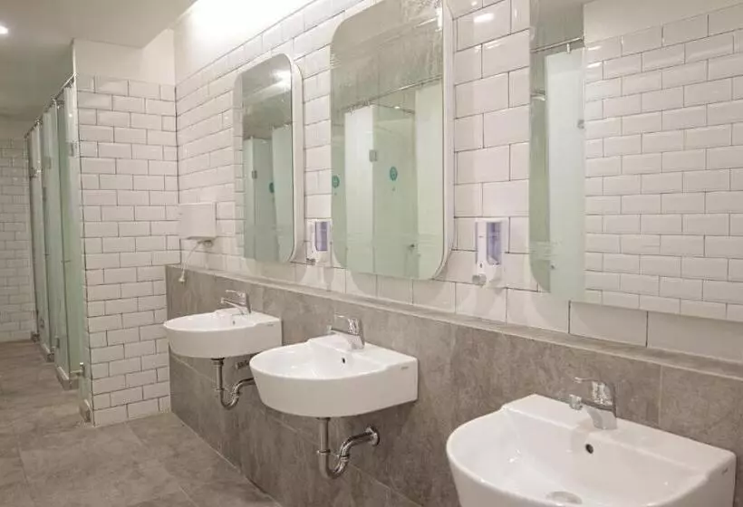 هتل کپسول Bobopod Mega Mall, Bekasi