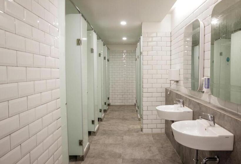 Kapszulahotel Bobopod Mega Mall, Bekasi