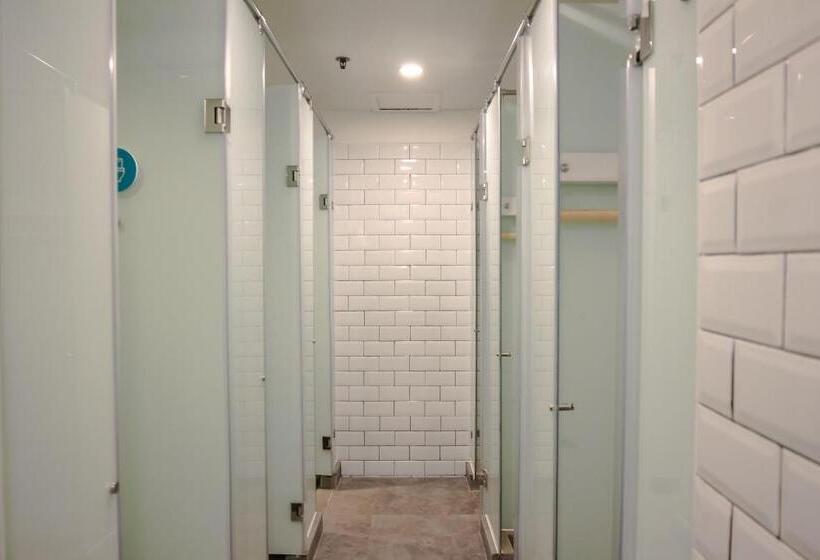 Kapszulahotel Bobopod Mega Mall, Bekasi