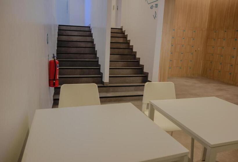 Kapszulahotel Bobopod Mega Mall, Bekasi