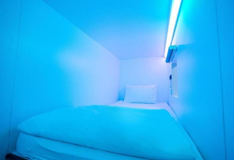 Kapszulahotel Bobopod Mega Mall, Bekasi