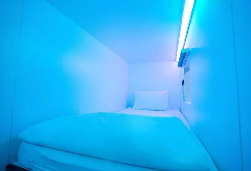 هتل کپسول Bobopod Mega Mall, Bekasi