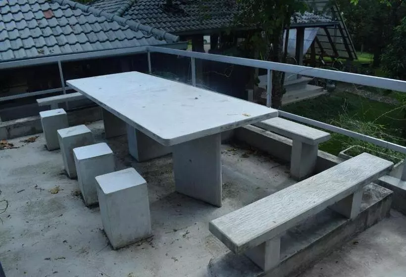 Hotelli Nildiya Riverside Safari