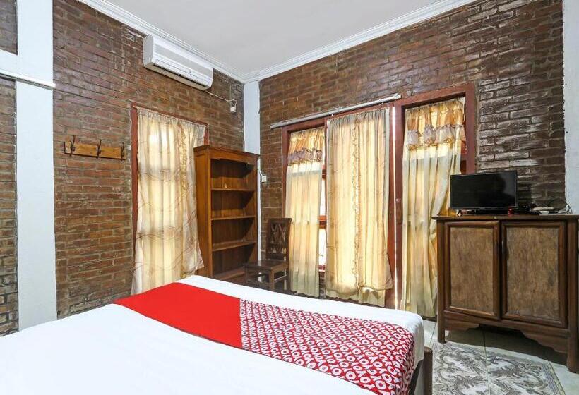 בית מלון כפרי Oyo 90903 Chez Laelik Homestay