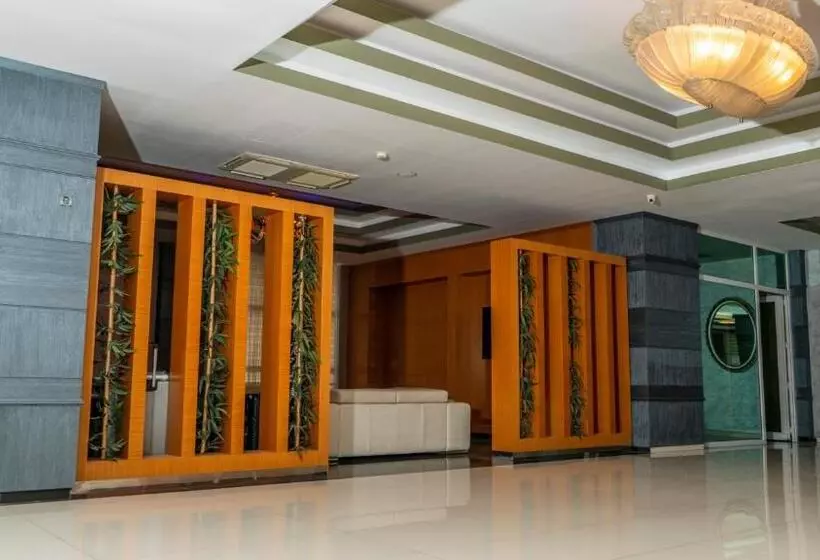 Mox Hotel Wellness & Spa