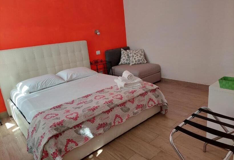 پانسیون Albamare