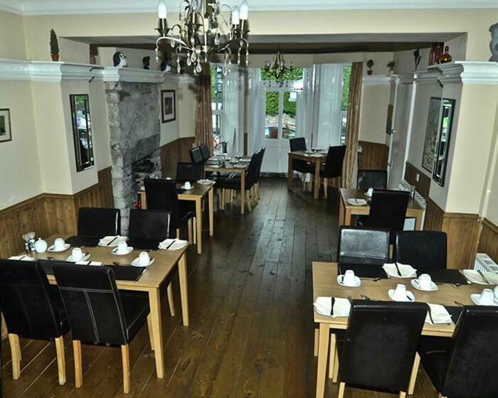 Pensione Alpine Lodge Guest House