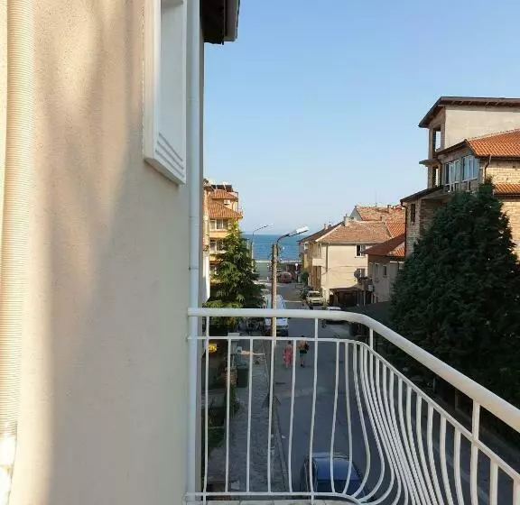 پانسیون Guest House Taligarov
