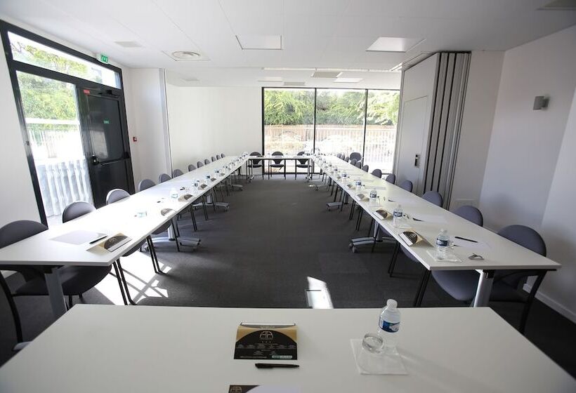 All Suites Appart Hôtel Aéroport Paris Orly – Rungis