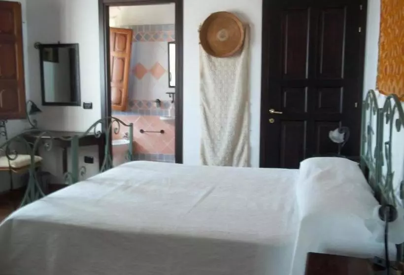 ベッドアンドブレックファースト Sa Muredda