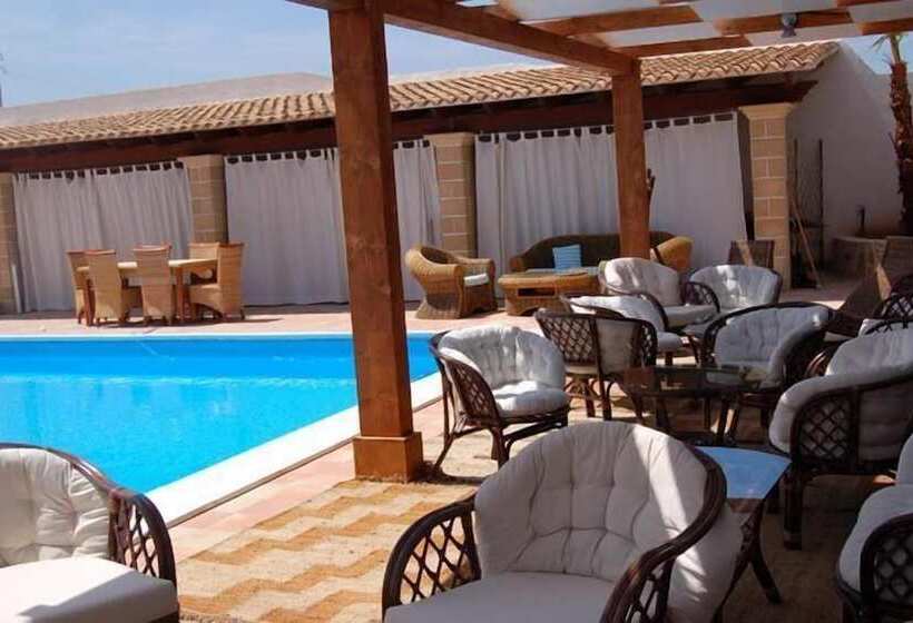 مبيت وإفطار Villa Carlo Resort