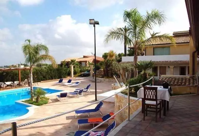 צימר Villa Carlo Resort