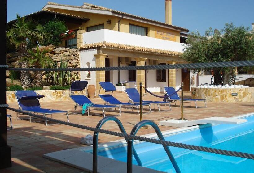 مبيت وإفطار Villa Carlo Resort