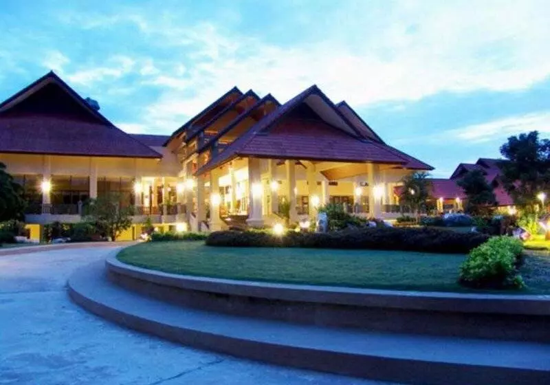 فندق Aekpailin River Kwai Resort