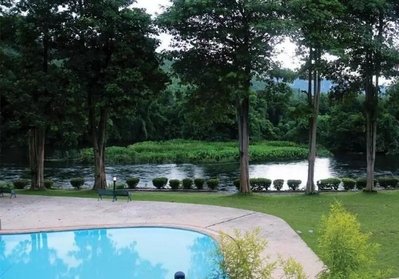فندق Aekpailin River Kwai Resort