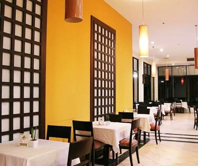 فندق Aekpailin River Kwai Resort