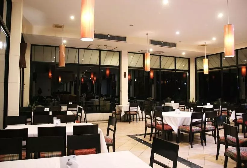 فندق Aekpailin River Kwai Resort