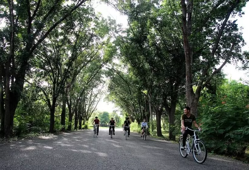 فندق Aekpailin River Kwai Resort