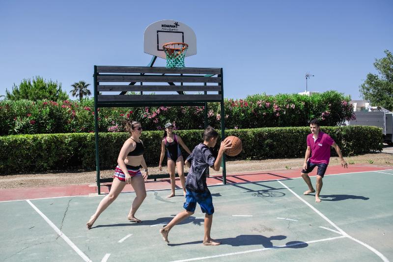 בית מלון כפרי Belambra Clubs Le Grau Du Roi "le Vidourle"