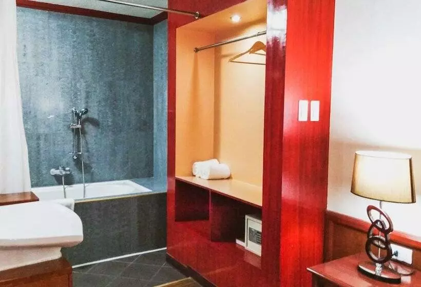 Cebu Dulcinea Hotel And Suites Mactan Airport