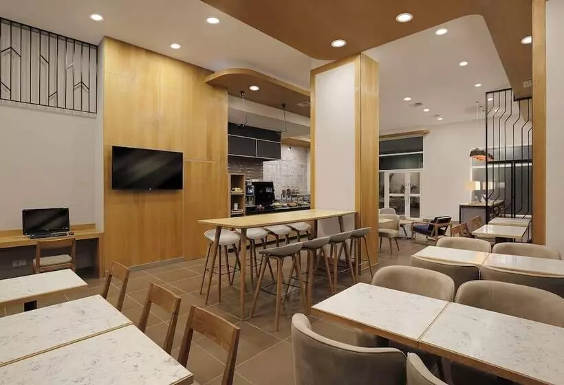 ホテル Holiday Inn Express Pune Hinjewadi, An Ihg