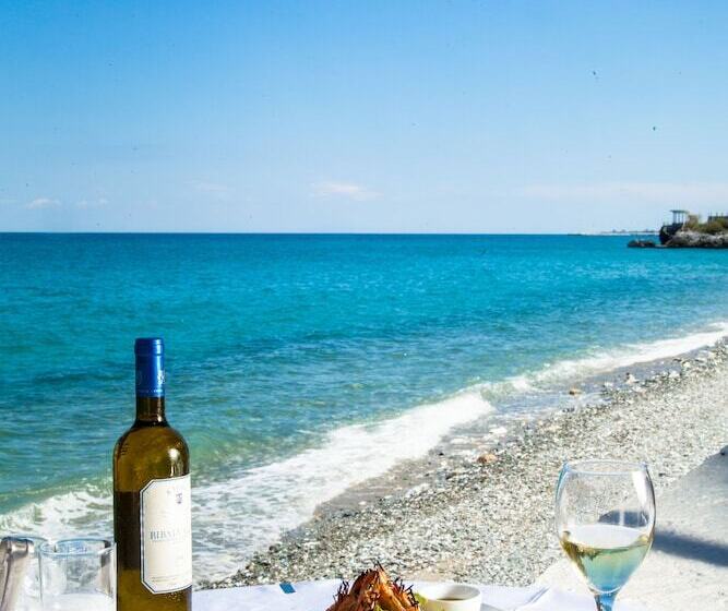 בית מלון כפרי Kymata