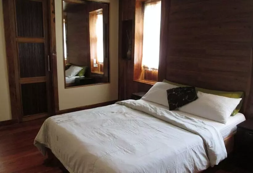 ホテル La Bella Casa De Boracay