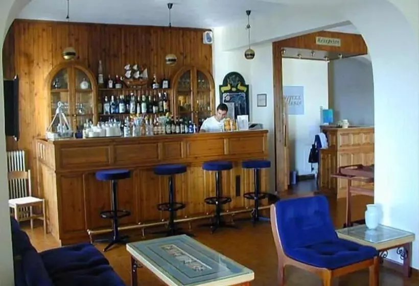 בית מלון כפרי Oasis