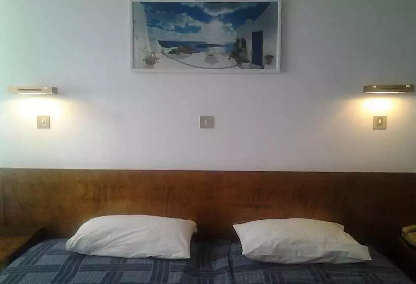 בית מלון כפרי Oasis