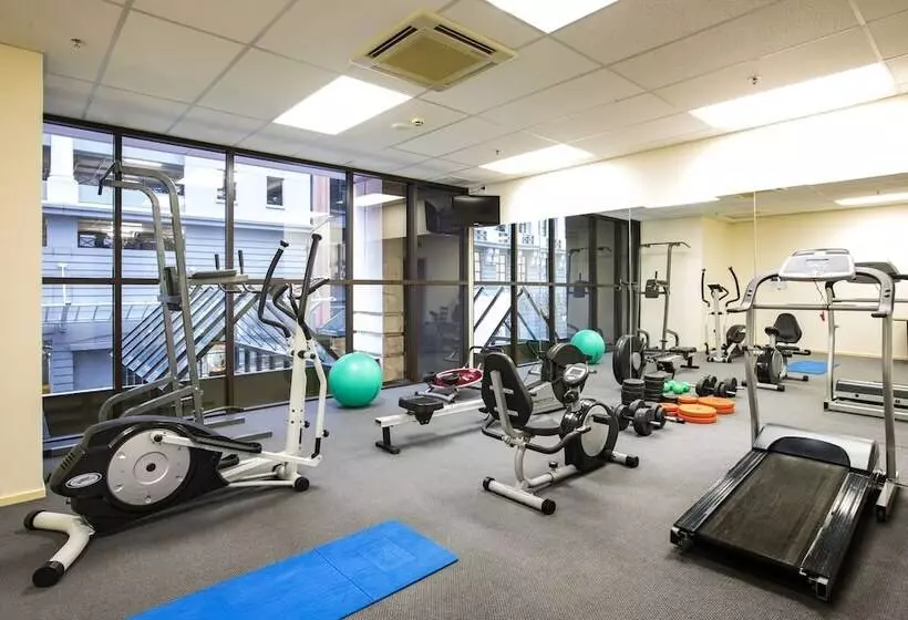 Отель Quest On Johnston Serviced Apartments