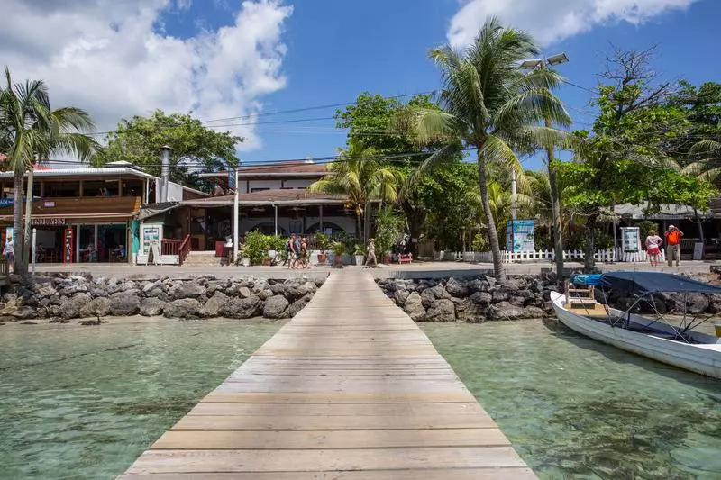 هتل Splash Inn Dive Resort & Villas