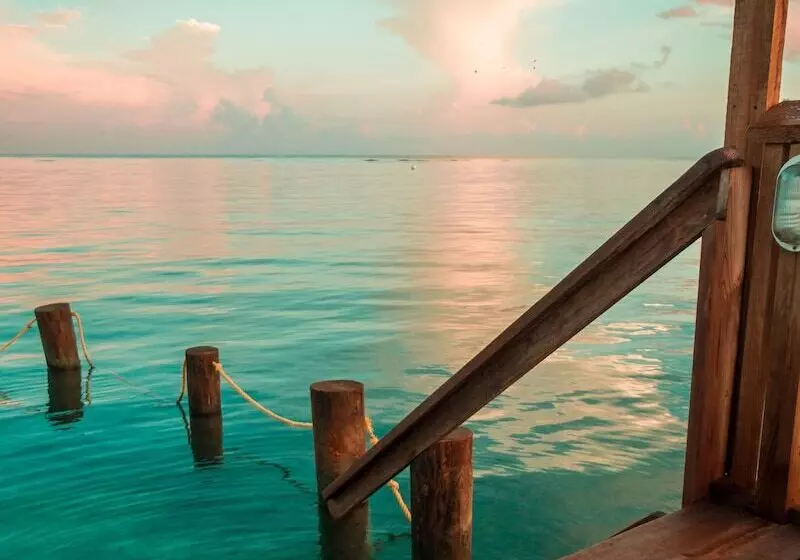 هتل Splash Inn Dive Resort & Villas