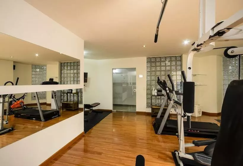 酒店 Travelers Fontana Plaza