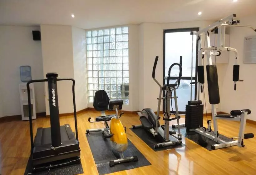 酒店 Travelers Fontana Plaza