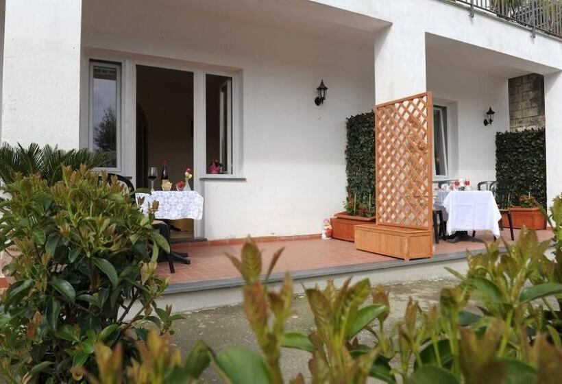 Il Cottage Bed & Breakfast