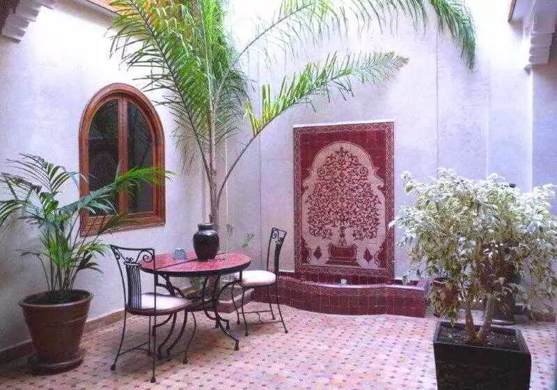 Staycity Aparthotels Paris Gare De L Est