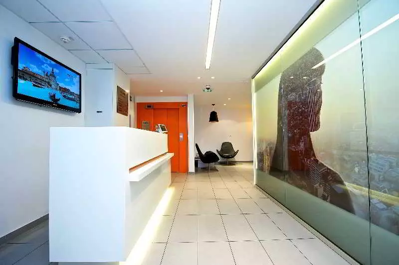 Staycity Aparthotels Paris Gare De L Est