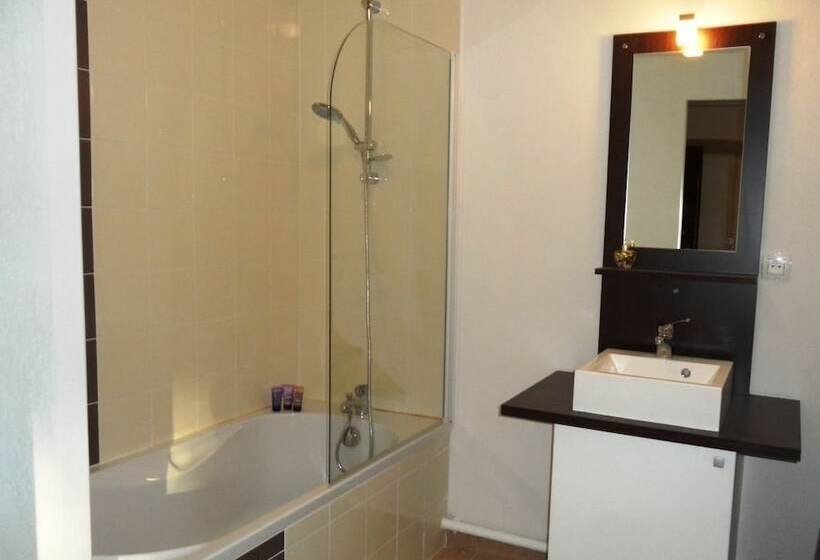 Vacanceole  Residence Le Clos Du Rocher