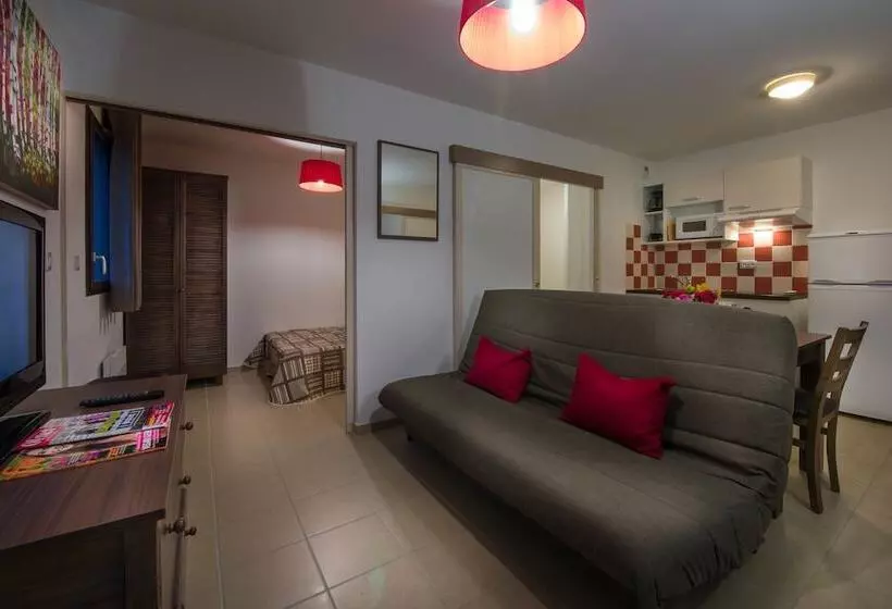 Vacanceole  Residence Le Clos Du Rocher