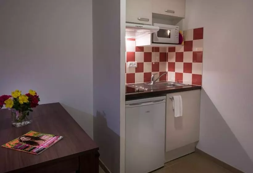 Vacanceole  Residence Le Clos Du Rocher