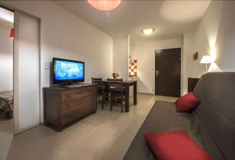 Vacanceole  Residence Le Clos Du Rocher