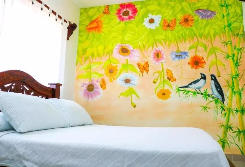 ユースホステル Jardines Evans By Geh Suites