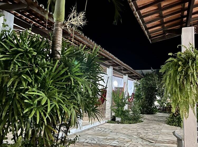 ユースホステル Pousada Califórnia Tia Lia