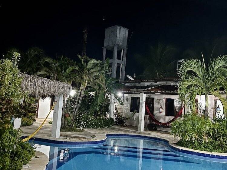 ユースホステル Pousada Califórnia Tia Lia