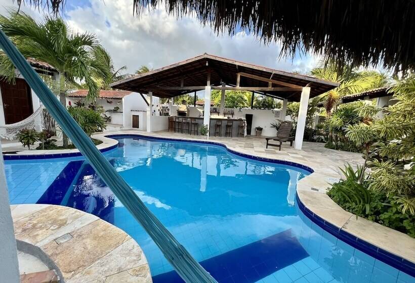 ユースホステル Pousada Califórnia Tia Lia