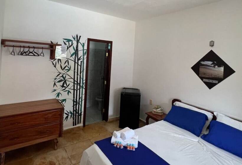 ユースホステル Pousada Califórnia Tia Lia