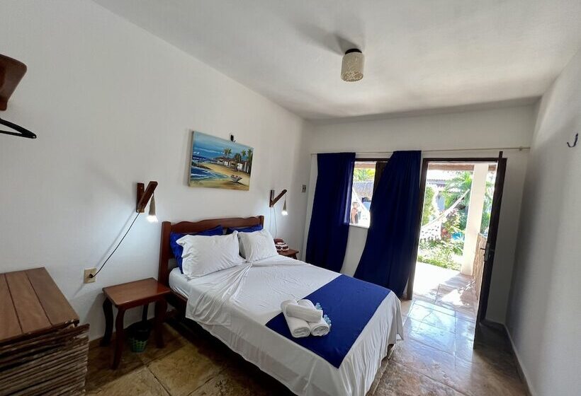 ユースホステル Pousada Califórnia Tia Lia