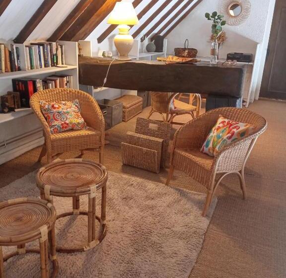 ベッドアンドブレックファースト Chambre Heloise