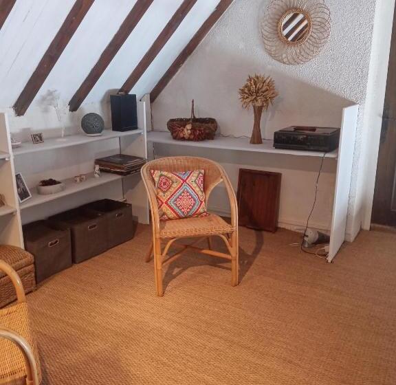 ベッドアンドブレックファースト Chambre Heloise