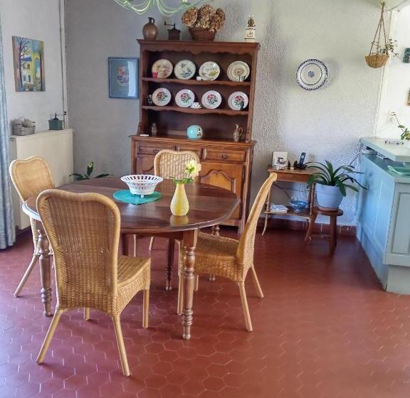 ベッドアンドブレックファースト Chambre Heloise